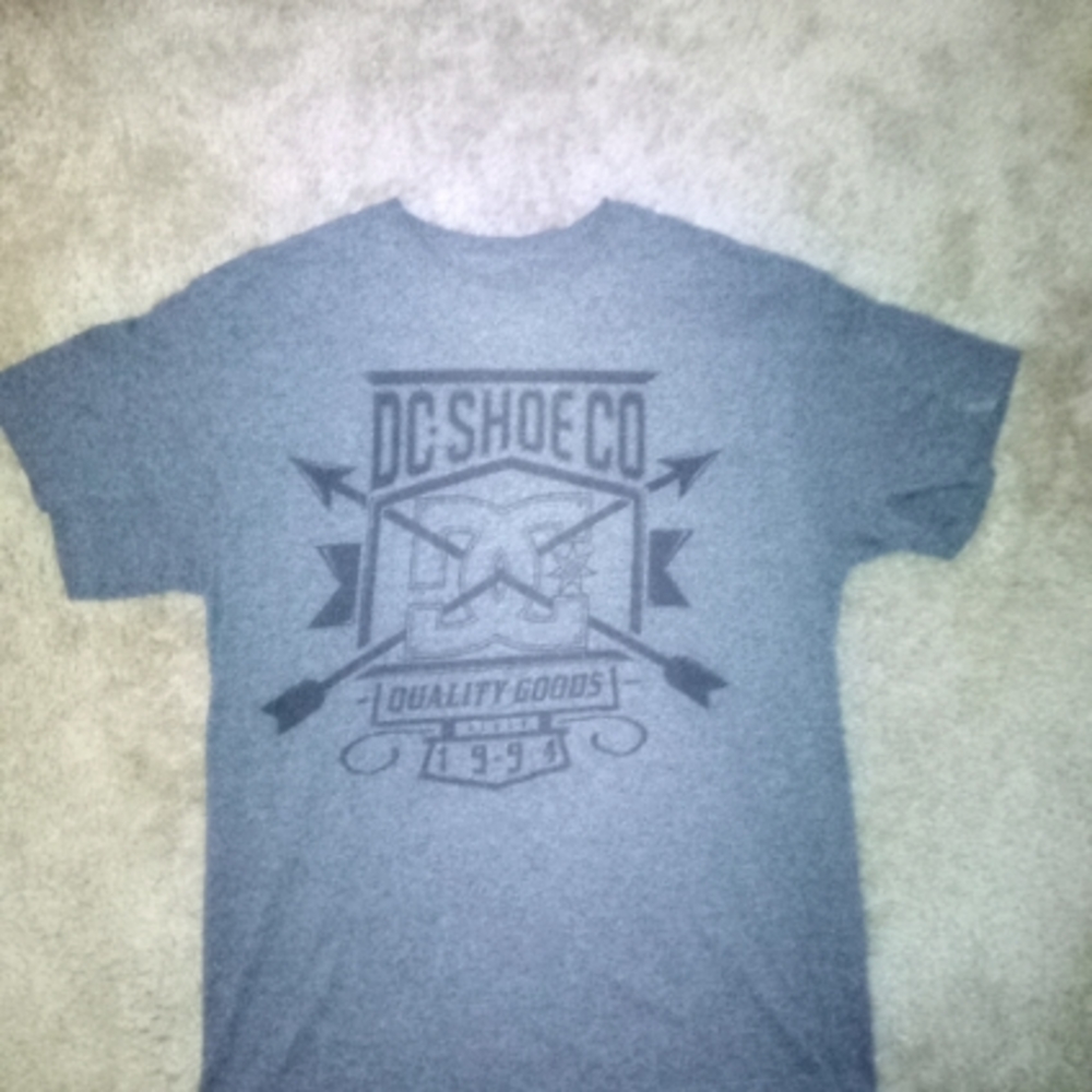 "DC" Grey superior quality large shirt 'new' or worn once